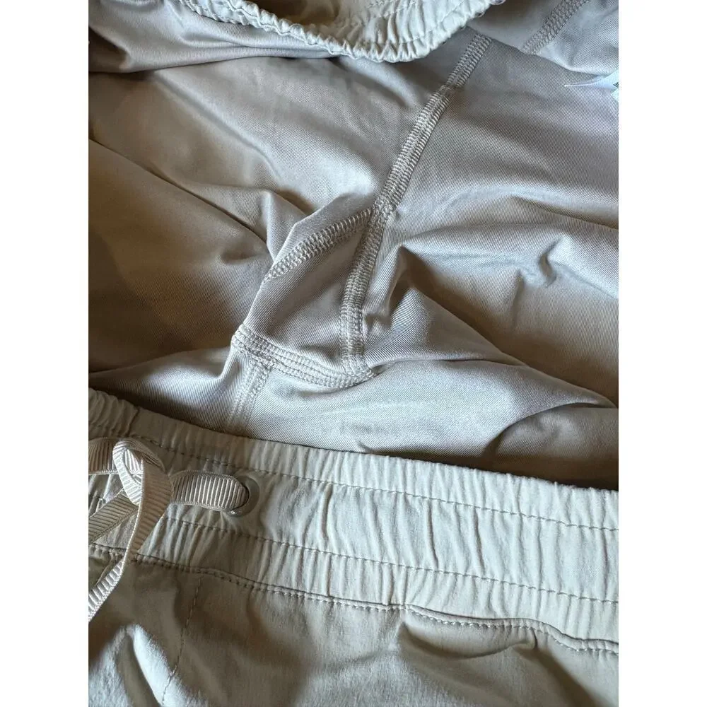 Columbia Beige Skort Skirt Women’s Size 14 Outdoor Hiking Casual Activewear